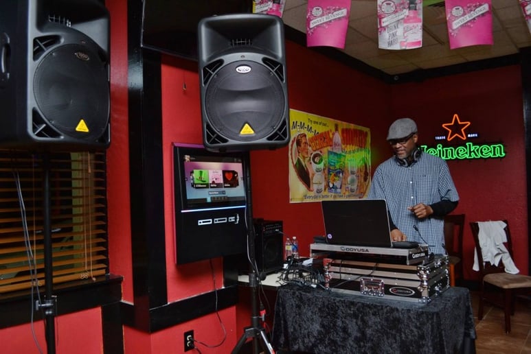 Gallery photo 9 of DJ B. Smooth
