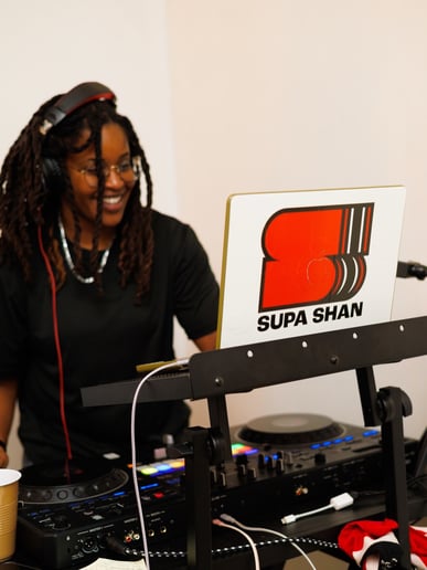 Gallery photo 3 of DJ Supa Shan