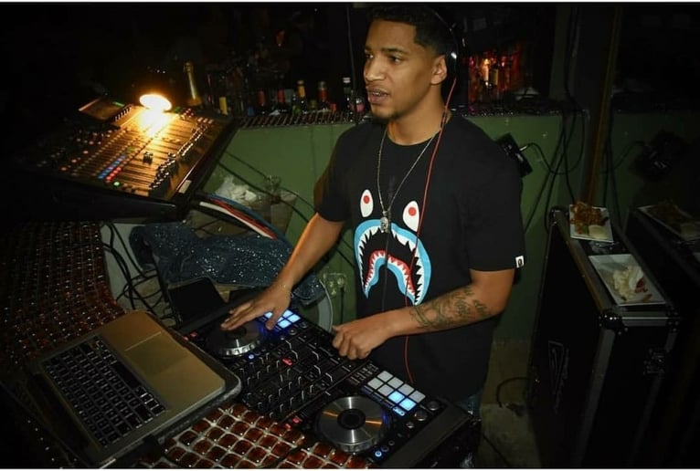 Gallery photo 3 of DJ Bandz