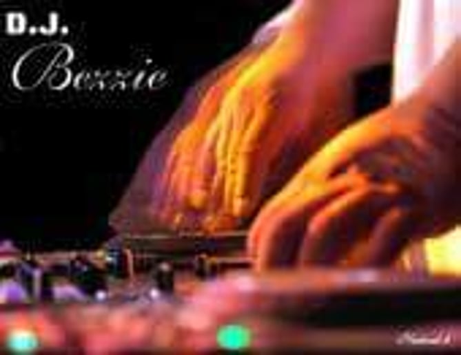 Gallery photo 3 of Dj bezzie (total event djs)