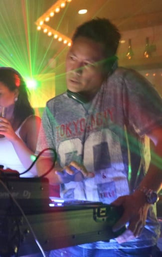 Gallery photo 8 of Dj Billybeatz
