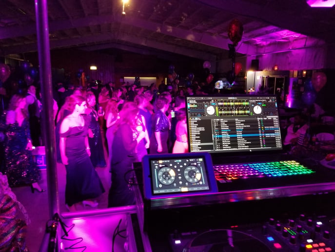Gallery photo 3 of Dj Bizzy B