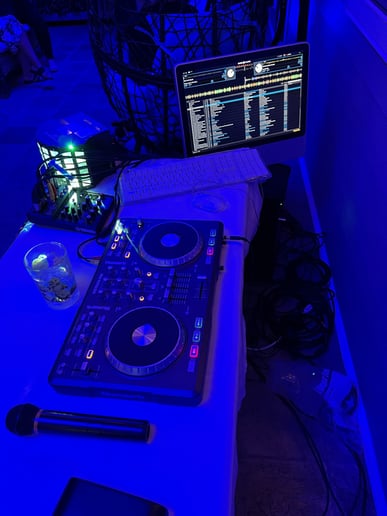 Gallery photo 1 of DJ Blue
