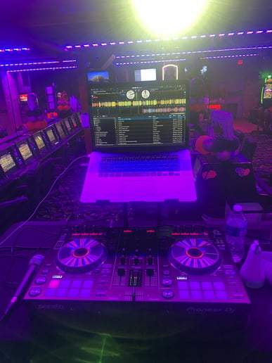 Gallery photo 2 of Dj Blue
