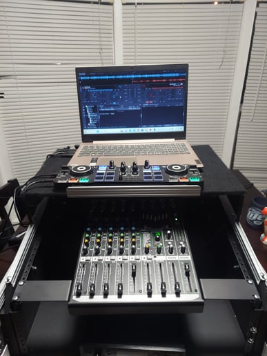 Gallery photo 2 of Dj BobbyC Entertainment