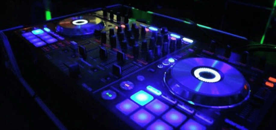 Gallery photo 2 of DJ Bravo Jay