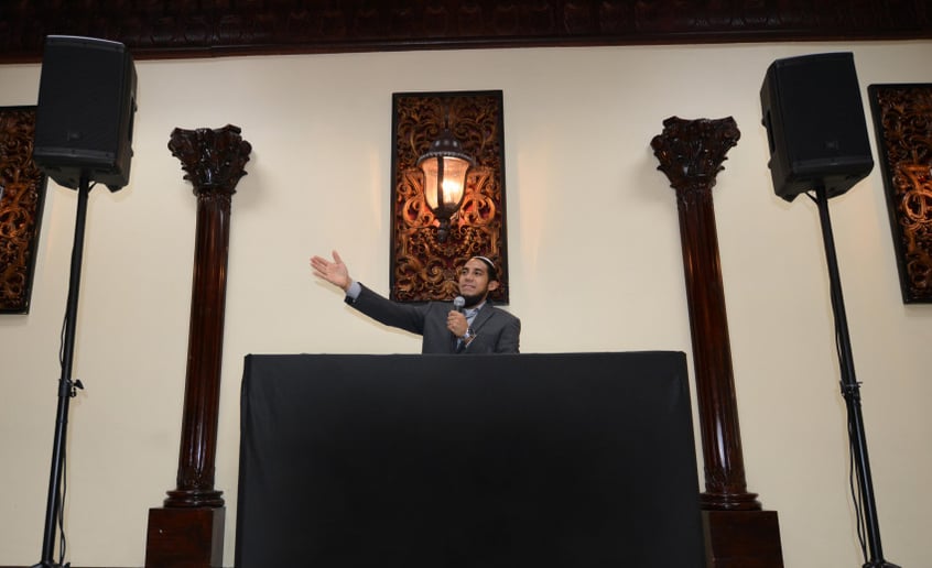 Gallery photo 4 of DJ Breakaway
