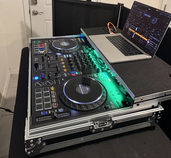Gallery photo 5 of DJ Breazy