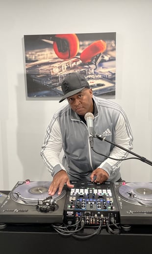 Gallery photo 1 of DJ Brick