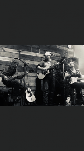 Gallery photo 1 of DJ Brown & The Bourbon County Revival