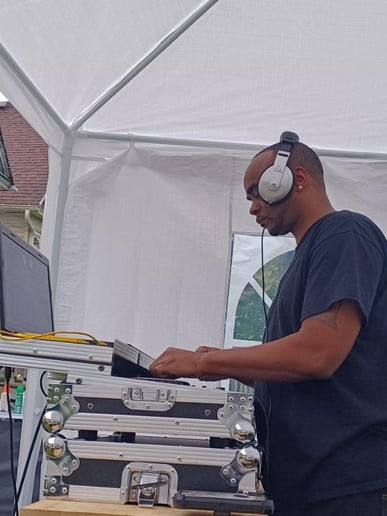 Gallery photo 10 of Dj Buck