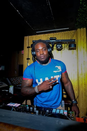 Gallery photo 3 of DJ C Money