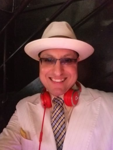 Gallery photo 10 of DJ Caliente