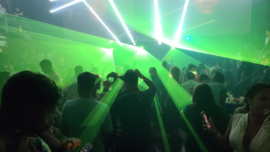 Gallery photo 1 of DJ Carlos Vaz