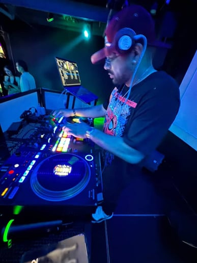Gallery photo 5 of DJ Cease