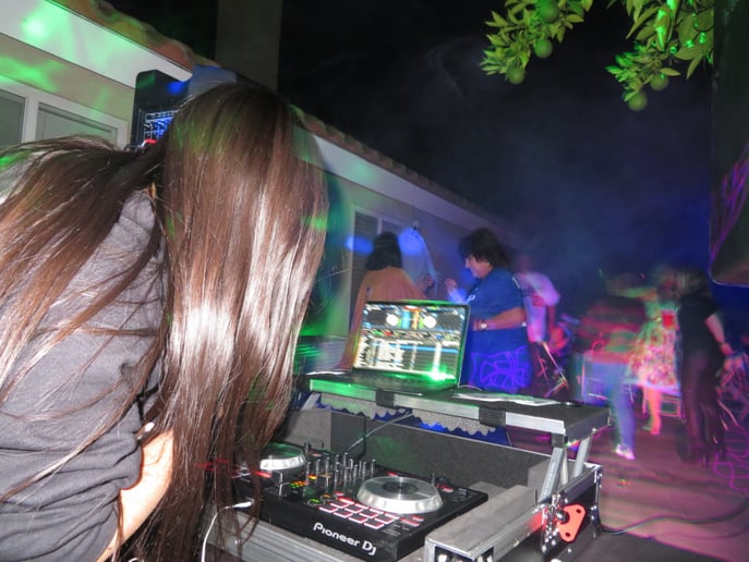 Gallery photo 10 of DJ CeceLoks