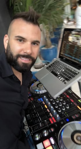 Gallery photo 3 of DJ Cesar