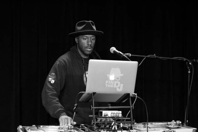 Gallery photo 5 of Fin The DJ