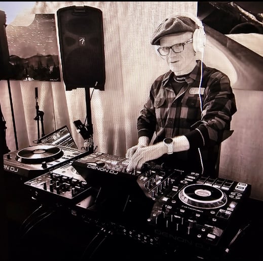Gallery photo 1 of DJ Chaz Sessions