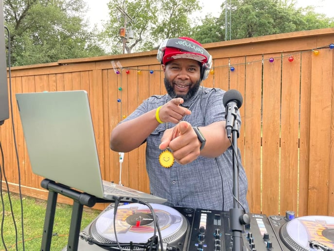 Gallery photo 9 of DJ Cheaa