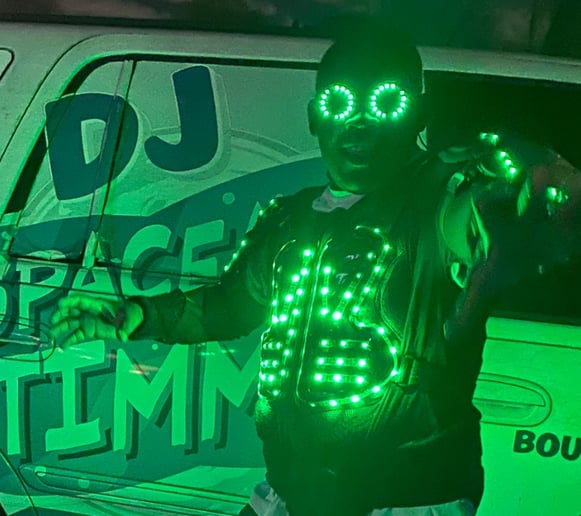 Gallery photo 3 of SpaceAge Timmy Entertainment