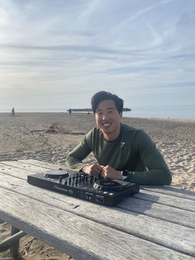 Gallery photo 2 of DJ Choo