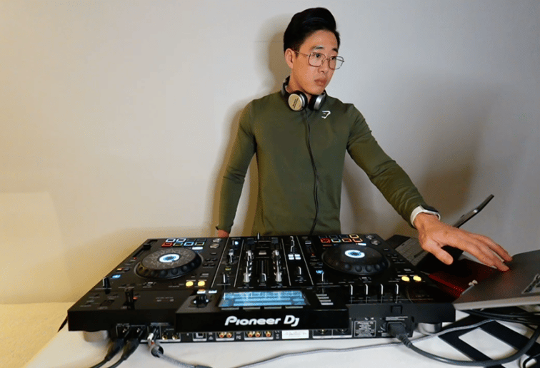 Gallery photo 3 of DJ Choo