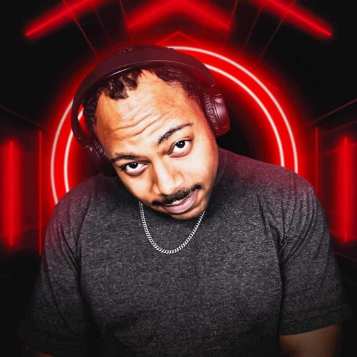 Gallery photo 3 of Dj Chuckiee