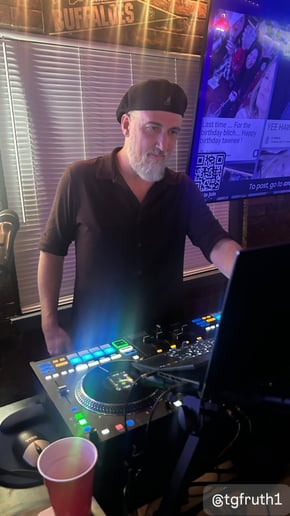 Gallery photo 1 of DJ Cold Hard Fruth