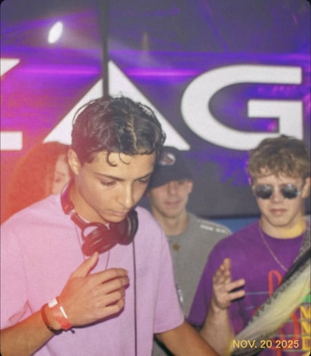 Gallery photo 3 of DJ Zag