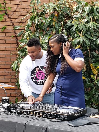Gallery photo 3 of Vinyl Touch DJs LLC
