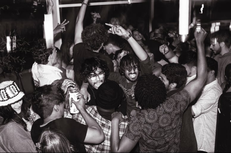 Gallery photo 2 of DJ Coties – Soulful Event Grooves