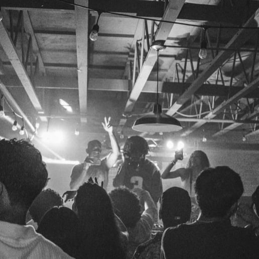 Gallery photo 3 of DJ Coties – Soulful Event Grooves
