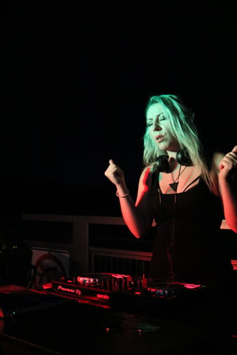 Gallery photo 1 of DJ Cynful