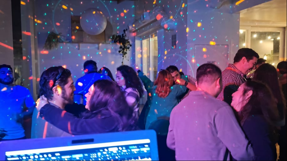 Gallery photo 5 of DJ D0tnet