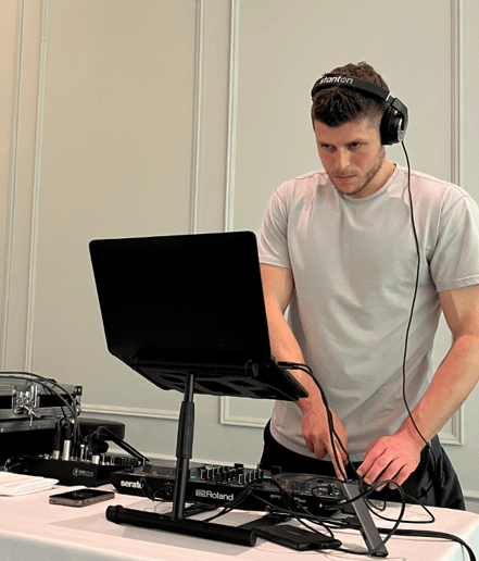Gallery photo 2 of DJ Cudes