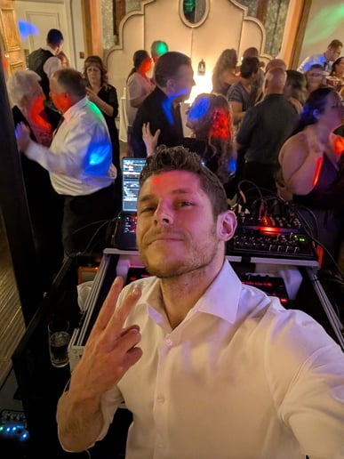 Gallery photo 5 of DJ Cudes