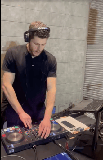 Gallery photo 6 of DJ Cudes