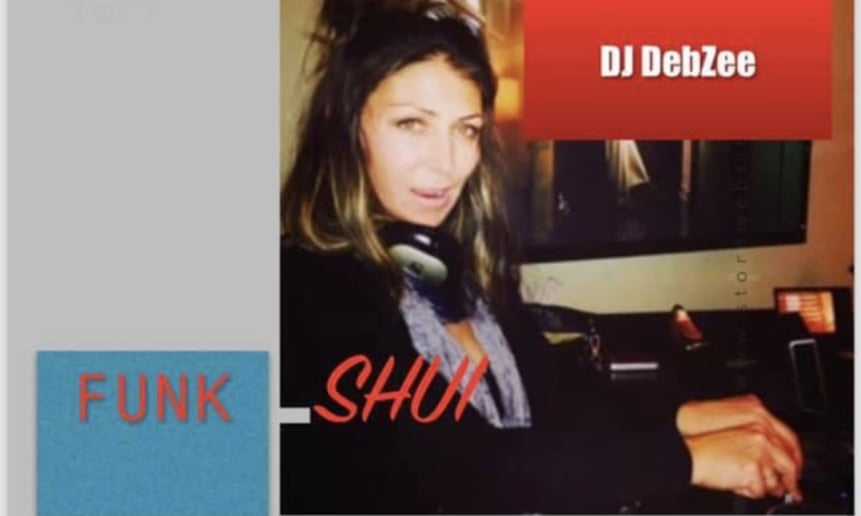 Gallery photo 3 of DJ Debzee