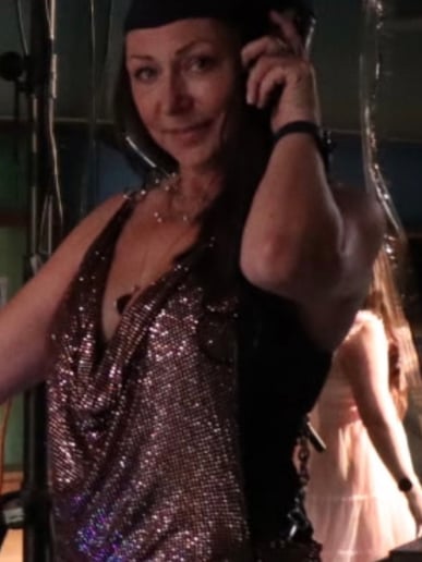 Gallery photo 1 of DJ Debzee
