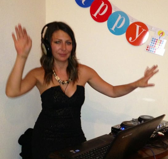 Gallery photo 2 of DJ Debzee