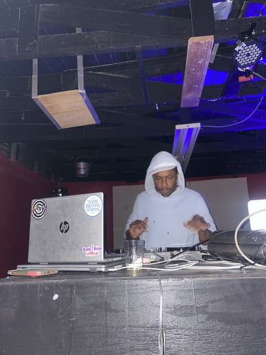 Gallery photo 6 of DJ Dexstarity