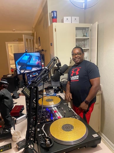 Gallery photo 5 of DJ DFred | LuvIsLuv Radio