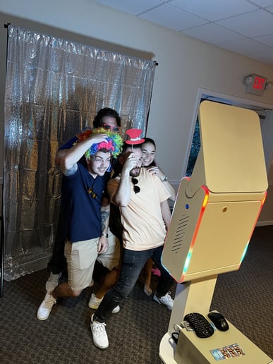 Gallery photo 17 of DJ Dice