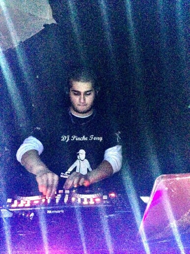 Gallery photo 1 of DJ Dirty30
