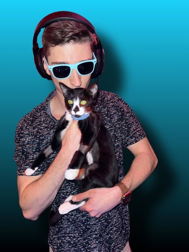Gallery photo 5 of DJ Dirty Dan