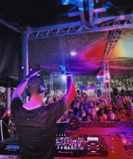 Gallery photo 1 of DJ Dirty Dan