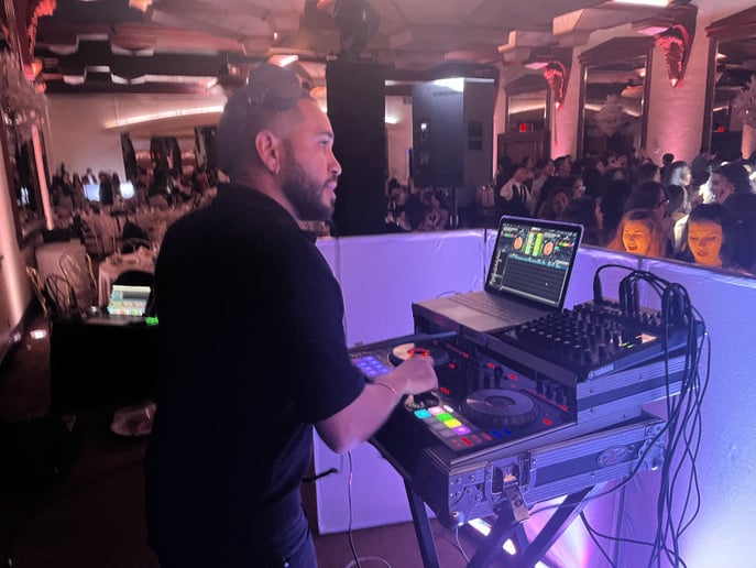 Gallery photo 15 of DJ Domester