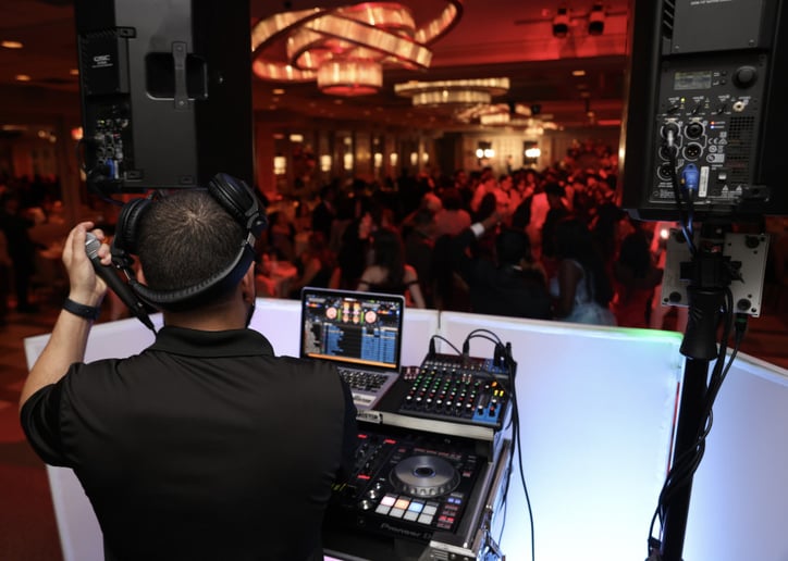 Gallery photo 12 of DJ Domester