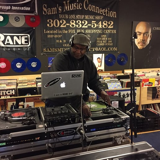 Gallery photo 2 of DJ Donnie Brasco of Unidon Entertainment